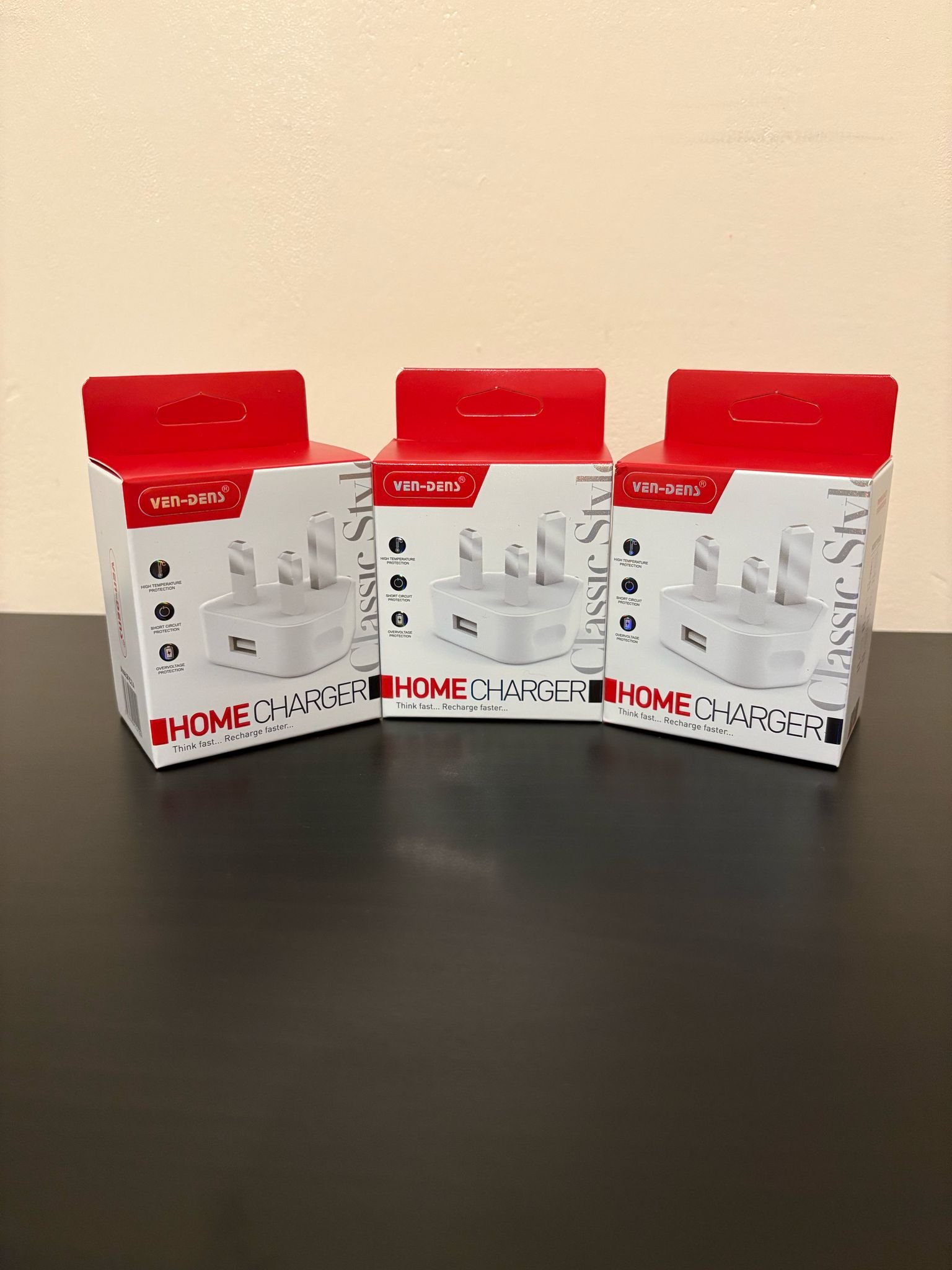 Home-charger.jpg Ven-Dens USB Mains Charger Plug Adapter 1Amp - White(VD-TC21A) - Image 1